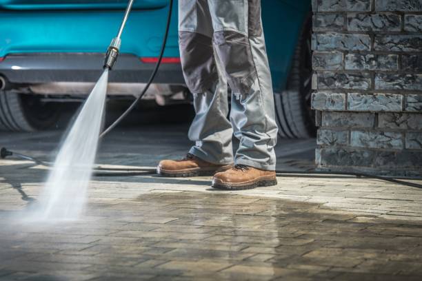 Best Gutter Cleaning and Brightening in Seven Corners, VA
